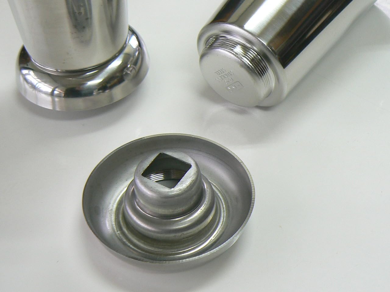 Amazon | お墓の花立て用 ステンレス花筒 ねじこみ(小) 1対（2